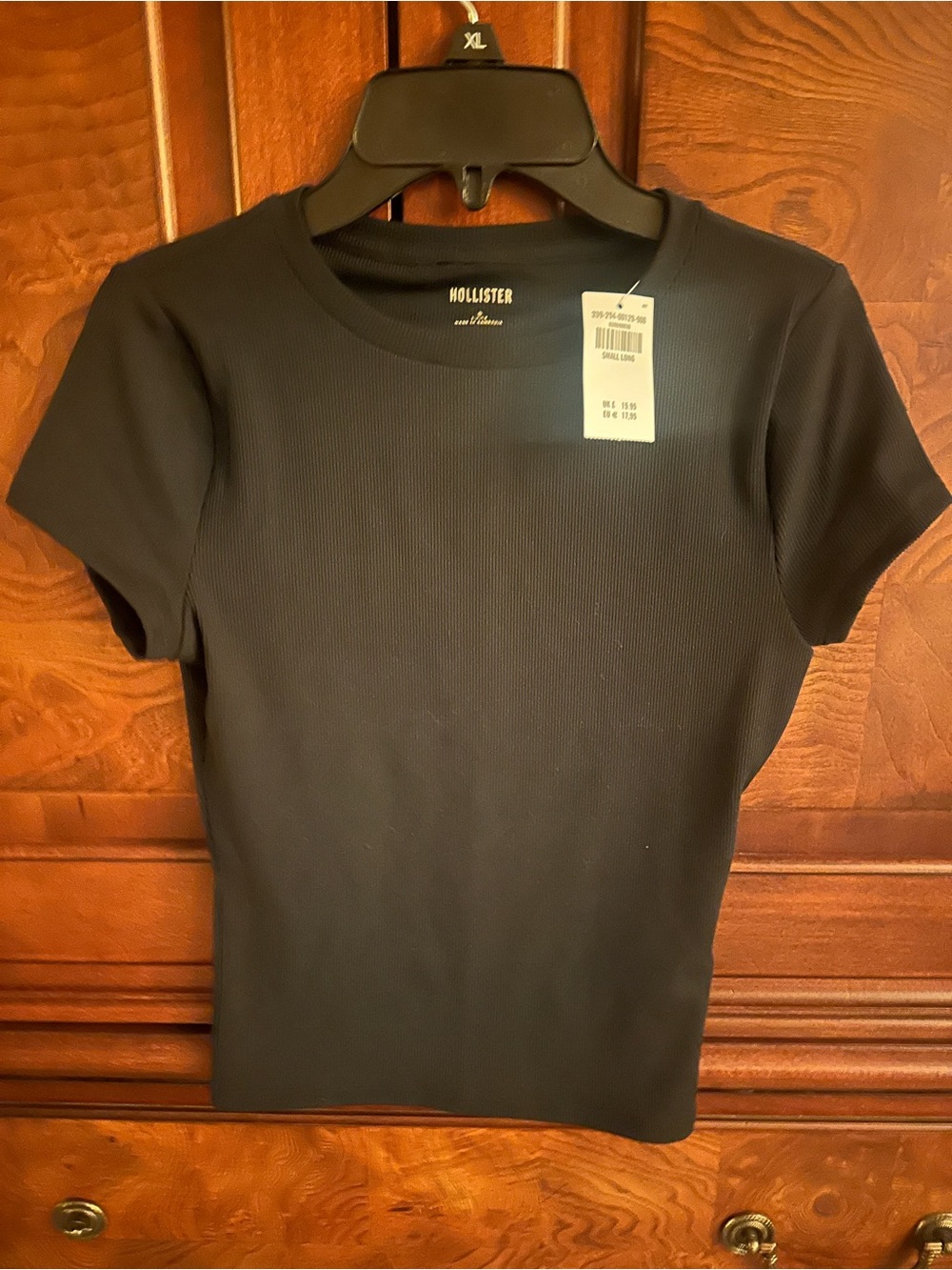 NWT Hollister Black Ribbed Short Sleeve Tee